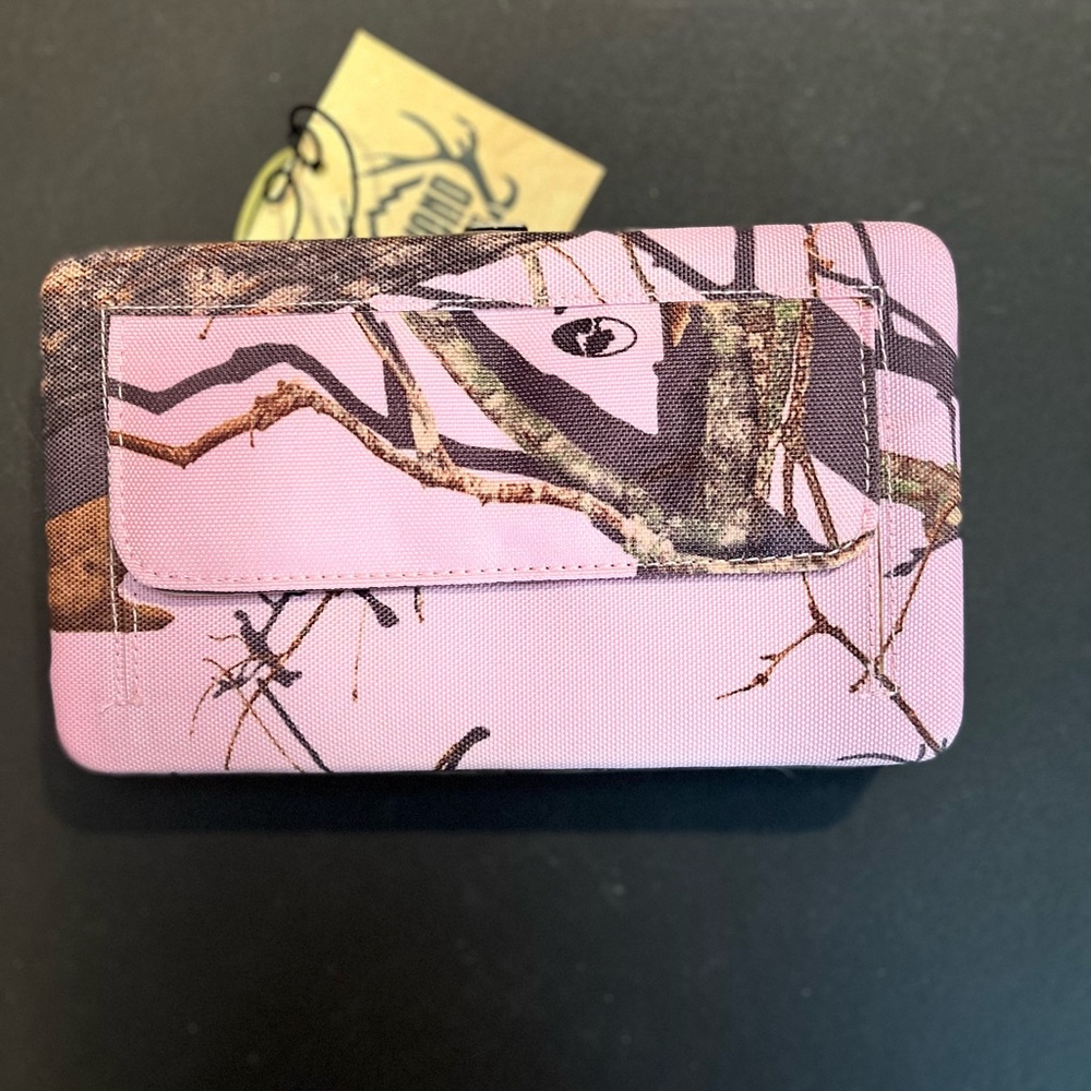 Mossy oak wallet